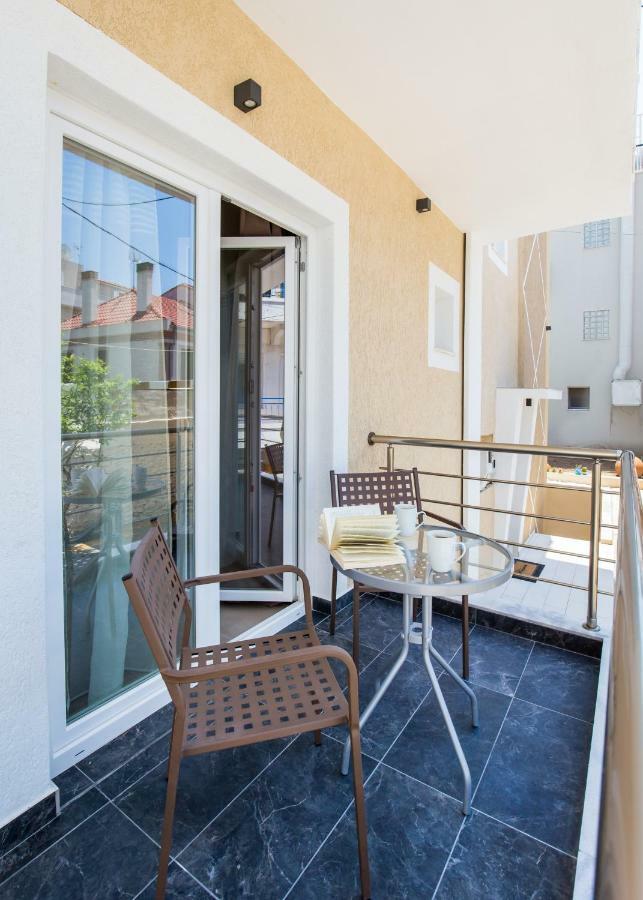 Studios & Apartments Elisabeta 利迈纳里亚 外观 照片