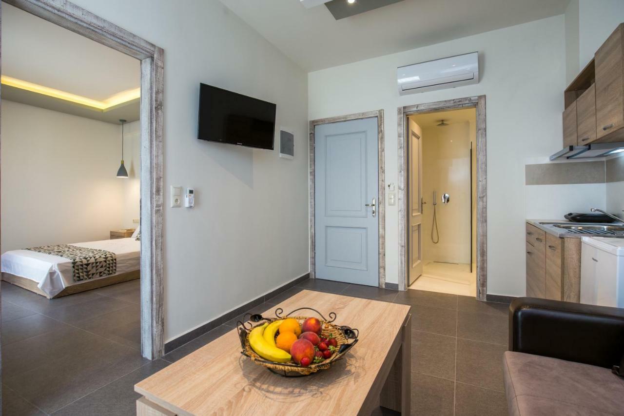 Studios & Apartments Elisabeta 利迈纳里亚 外观 照片